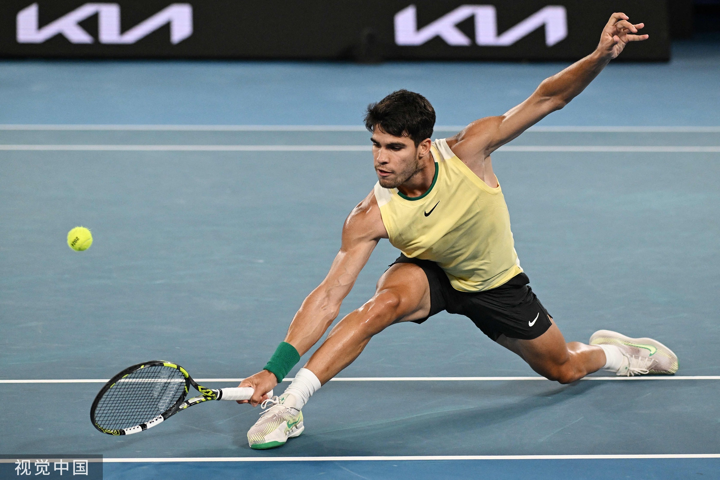 爱游戏官方-戴维斯杯横扫美网，兹维列夫点燃赛场