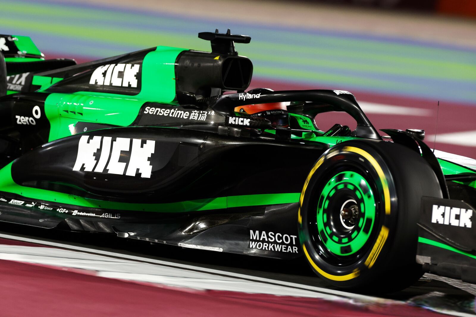 爱游戏官方入口-索伯车队横扫迈凯伦，周冠宇刷新纪录