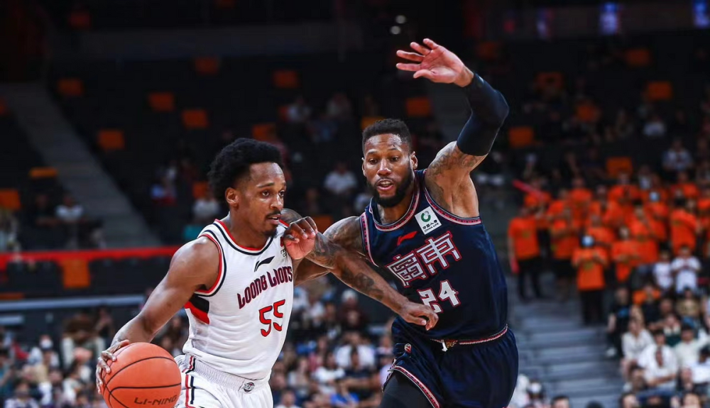 爱游戏体育-印尼队翻盘泰国队,黄鸭组合状态火热