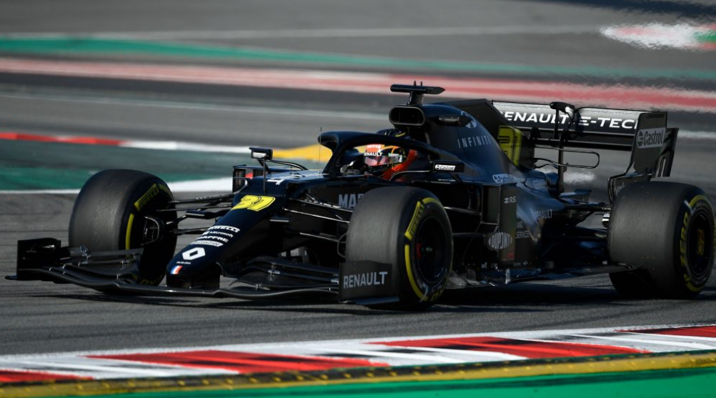爱游戏体育-雷诺车队碾压梅赛德斯，塞恩斯高光表现